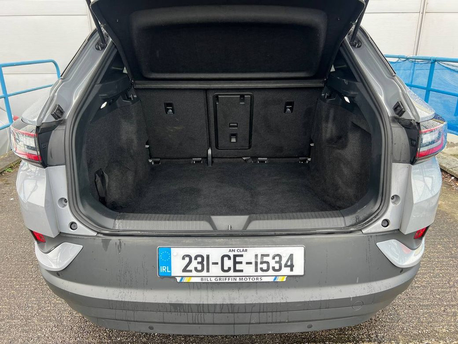 2023 Volkswagen ID.4 - image 13