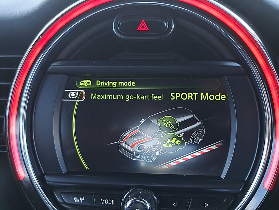 2016 MINI Cooper S - image 28