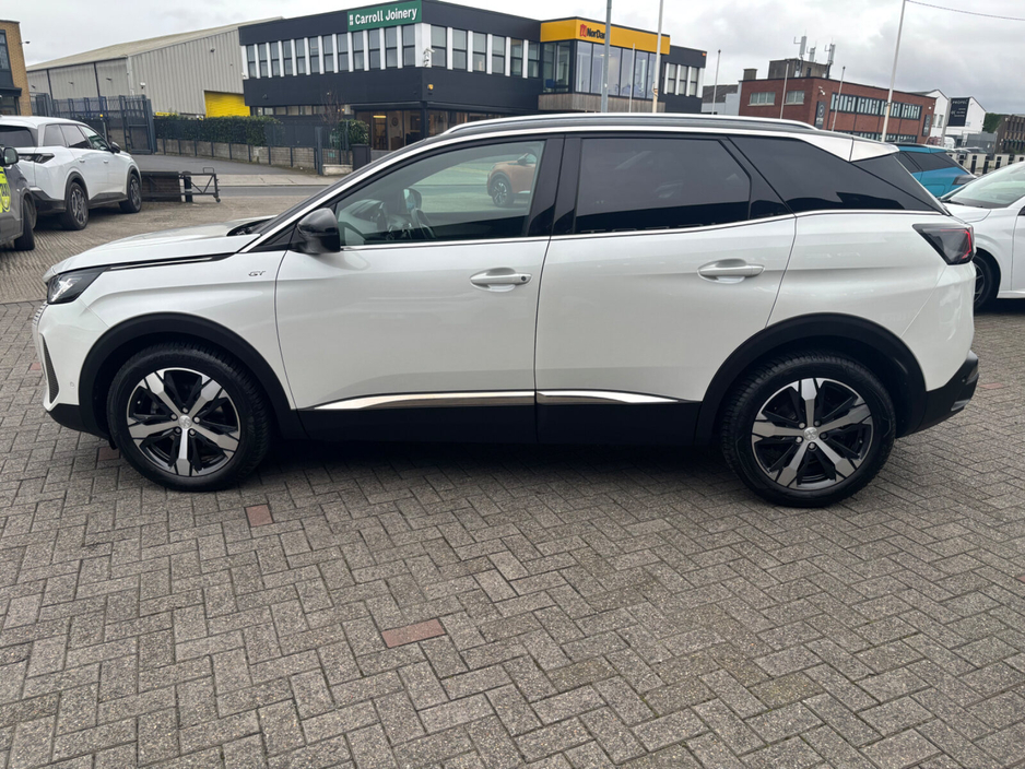 2024 Peugeot 3008 - image 8