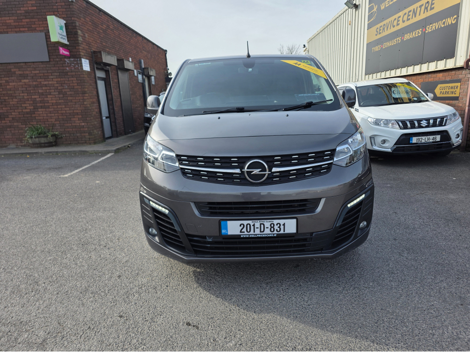 2020 Opel Vivaro - image 5