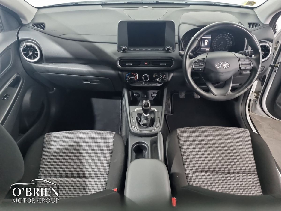 2021 Hyundai Kona - image 2