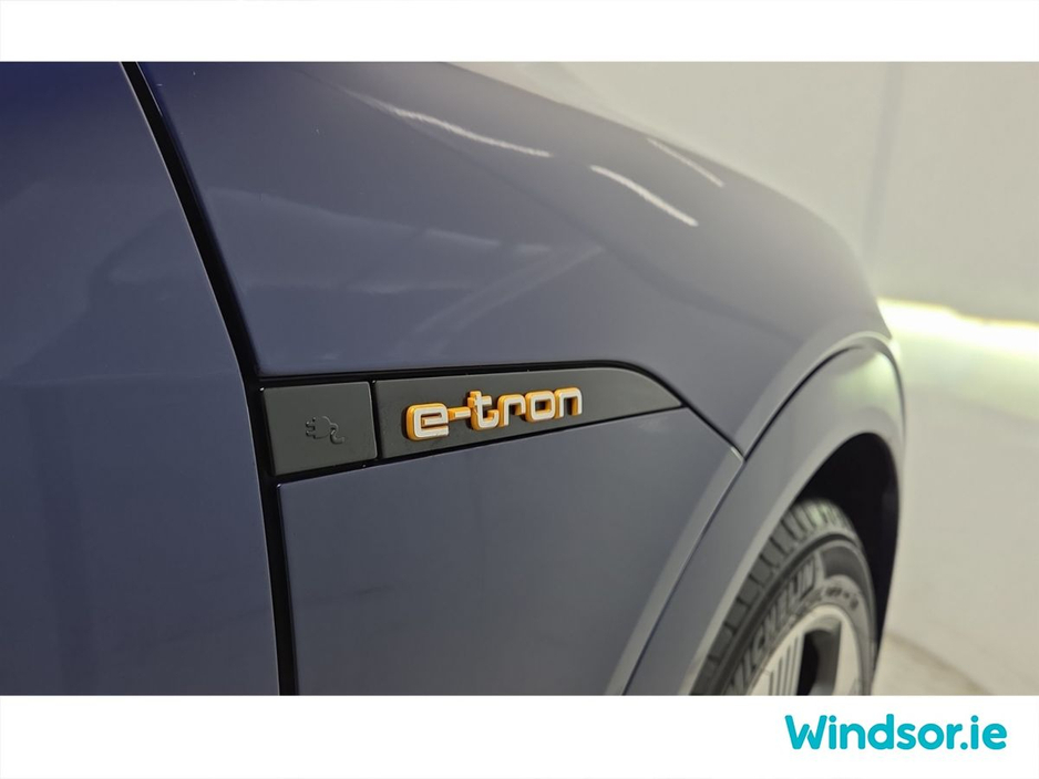 2022 Audi e-tron - image 18