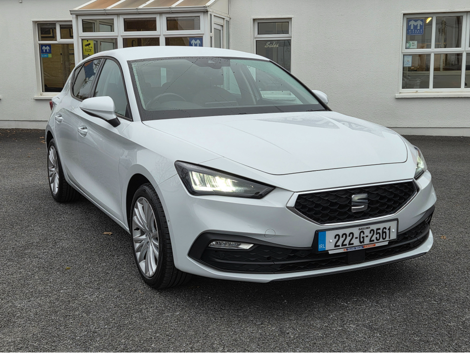 2022 SEAT Leon - image 4