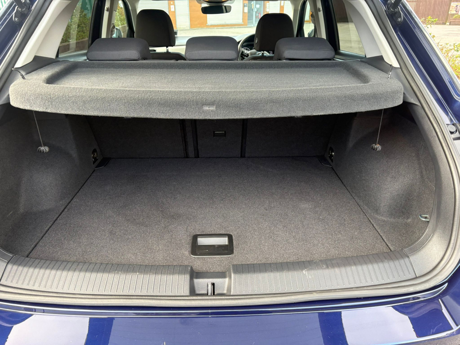 2021 Volkswagen T-Roc - image 7