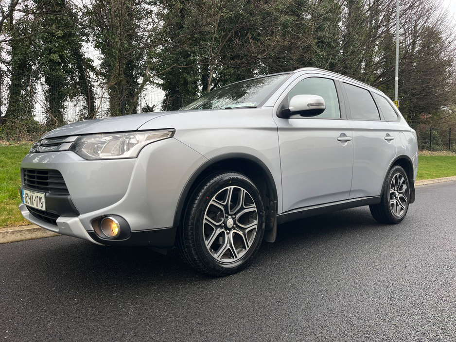 2015 Mitsubishi Outlander 2.2 DI-D 150PS 6MT 4WD 7-Seater Intense €11,950