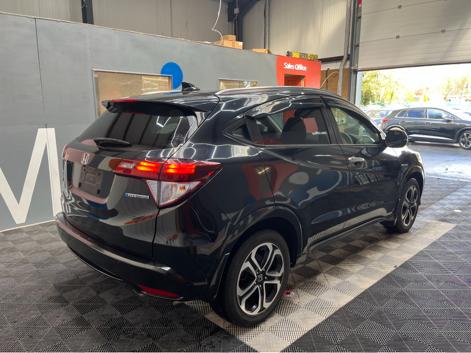 2015 Honda Vezel - image 2