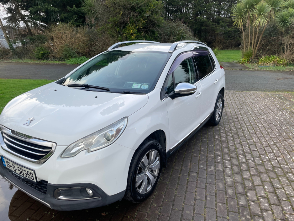 2015 Peugeot 2008 - image 9