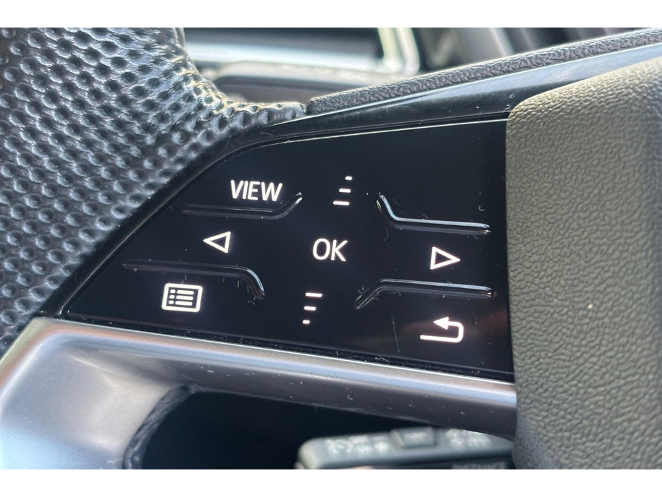 2023 Audi Q4 e-tron E-TRON S LINE 40 €32,137