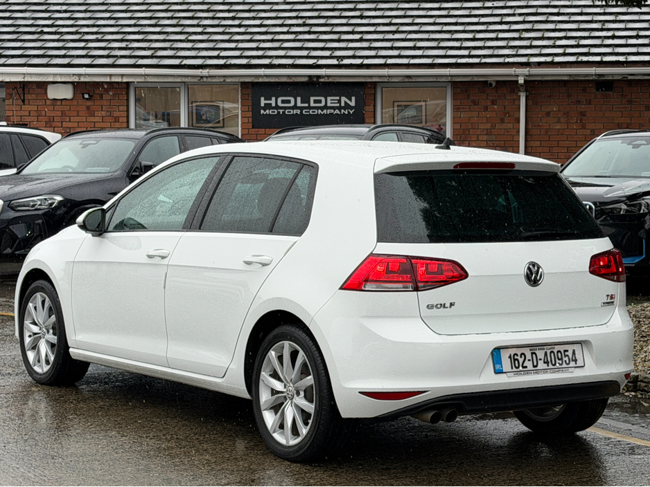 2016 Volkswagen Golf - image 11