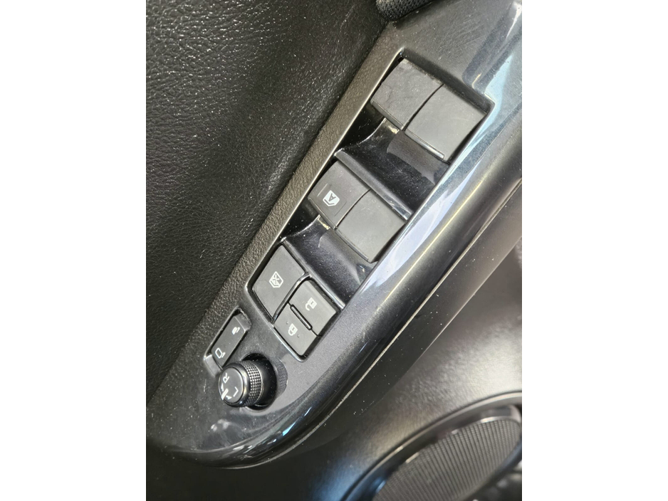 2024 Toyota Hilux - image 7