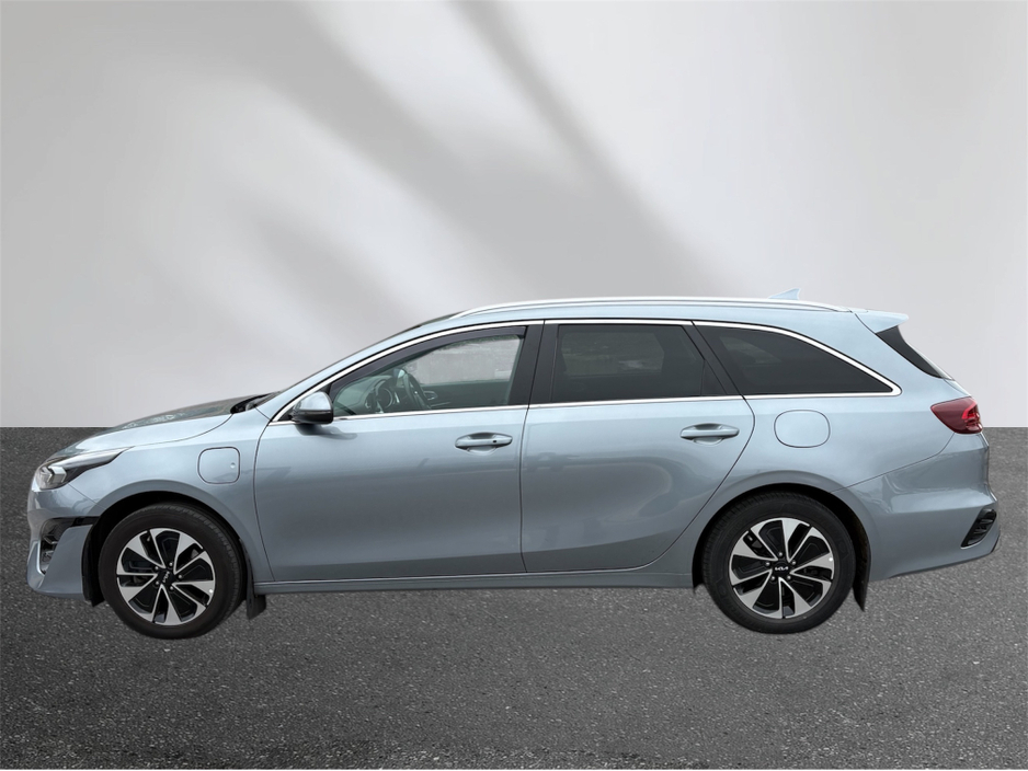 2022 Kia Ceed - image 5