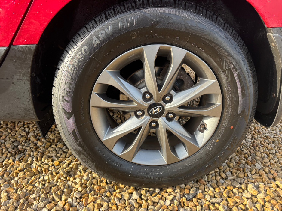 2014 Hyundai ix35 - image 17