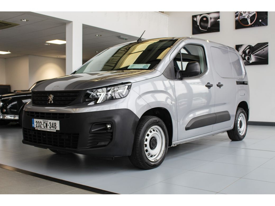 2023 Peugeot Partner - image 6