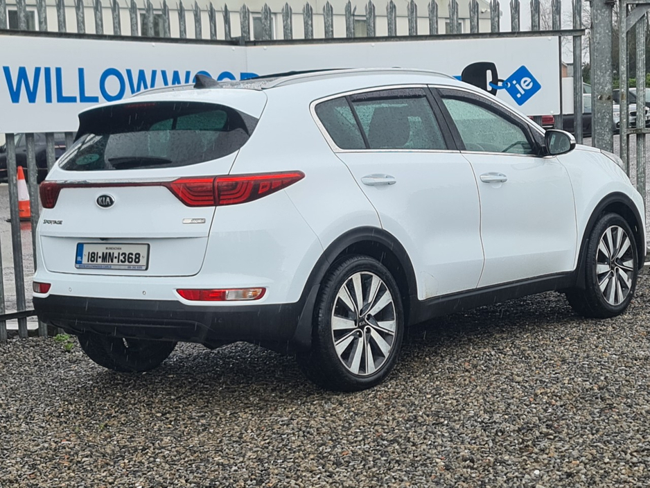 2018 Kia Sportage - image 2