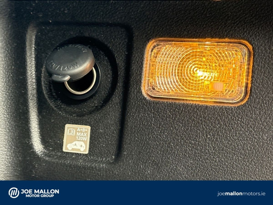 2025 Suzuki SX4 S-Cross - image 29