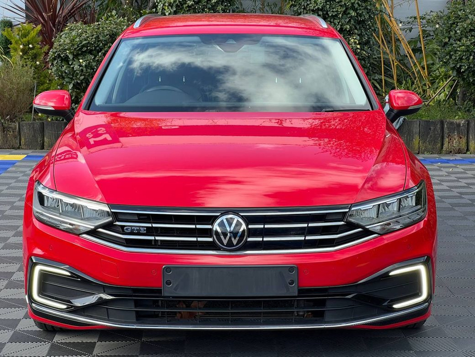 2022 Volkswagen Passat - image 14