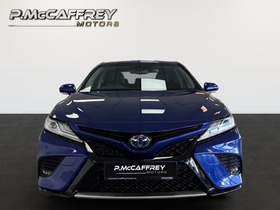 2020 Toyota Camry - image 2