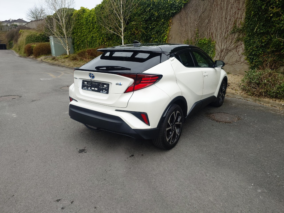 2020 Toyota C-HR - image 5