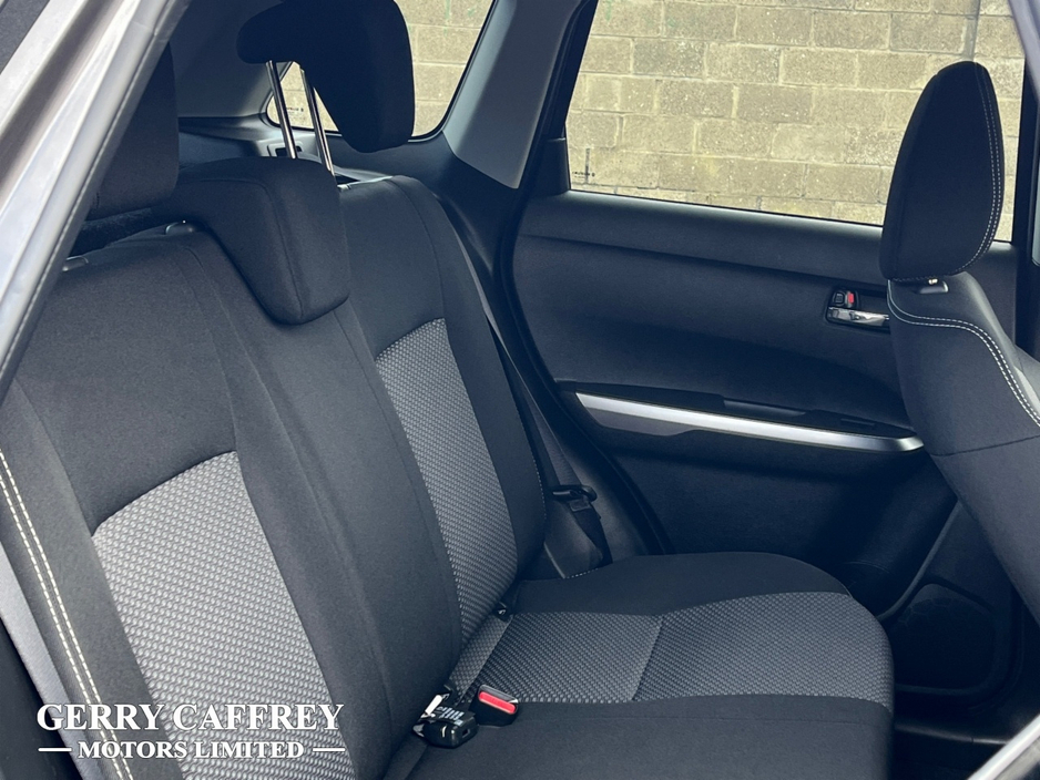 2025 Suzuki Vitara - image 11