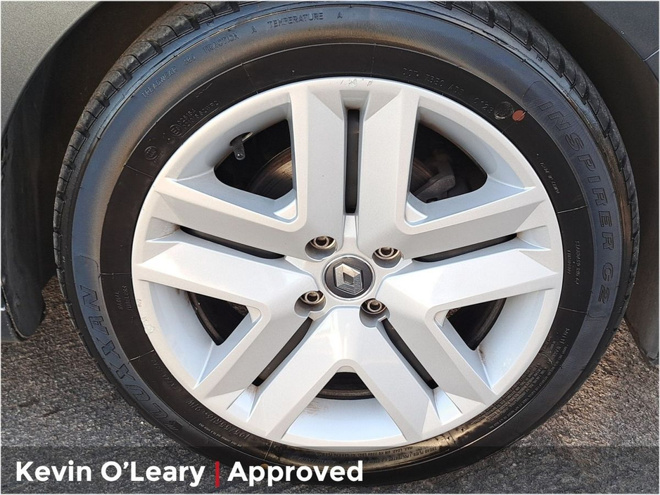 2022 Renault Clio - image 10