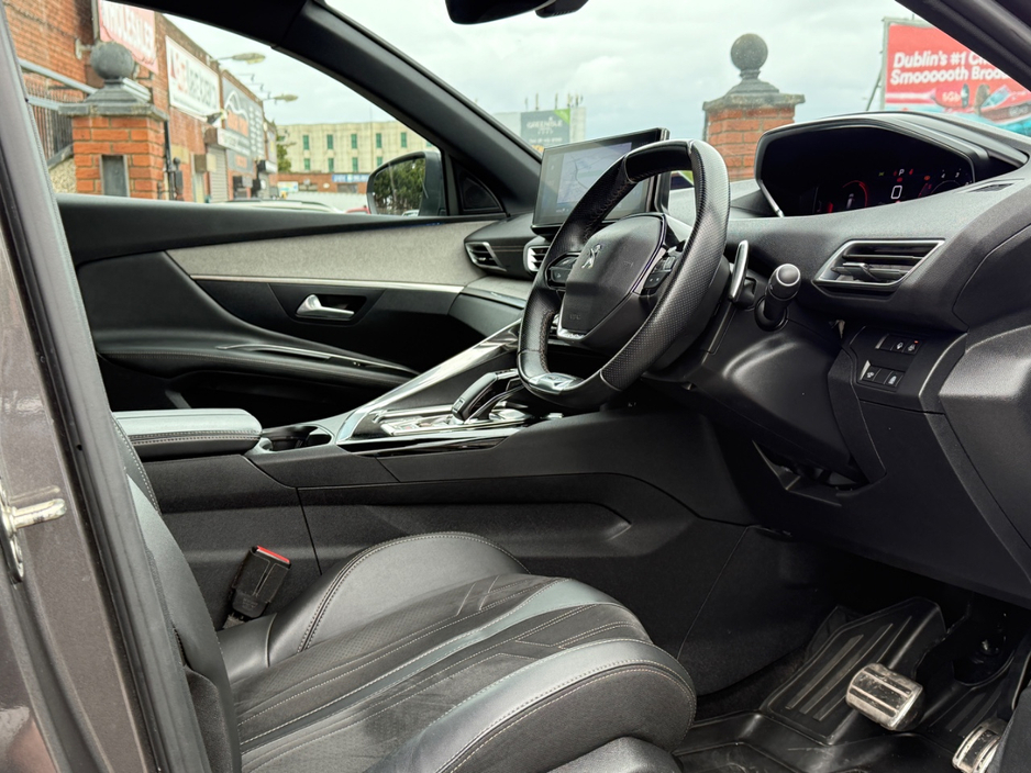 2021 Peugeot 3008 - image 15