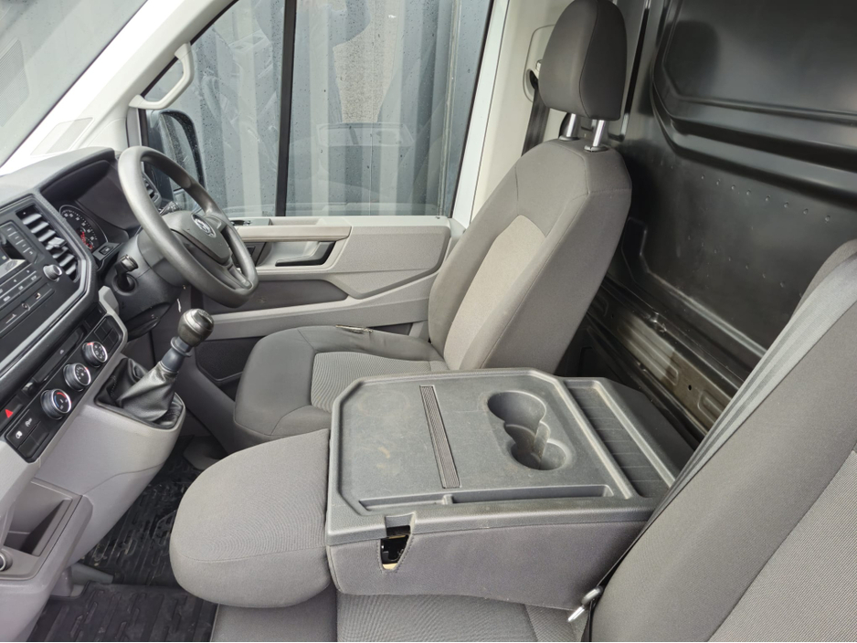 2018 Volkswagen Crafter 30 MWB 140HP MANUAL 6SPEED FWD HR 5DR €13,450