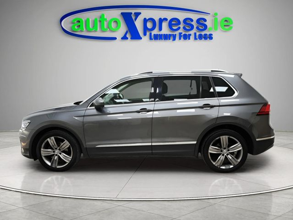 2017 Volkswagen Tiguan - image 7