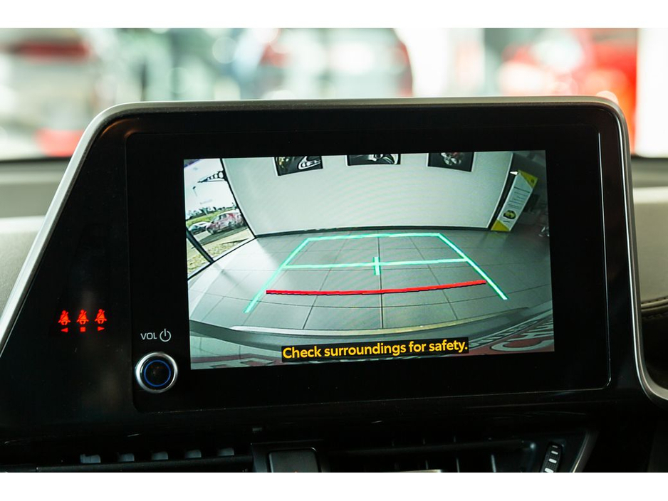 2023 Toyota C-HR SOL HYBRID €26,899