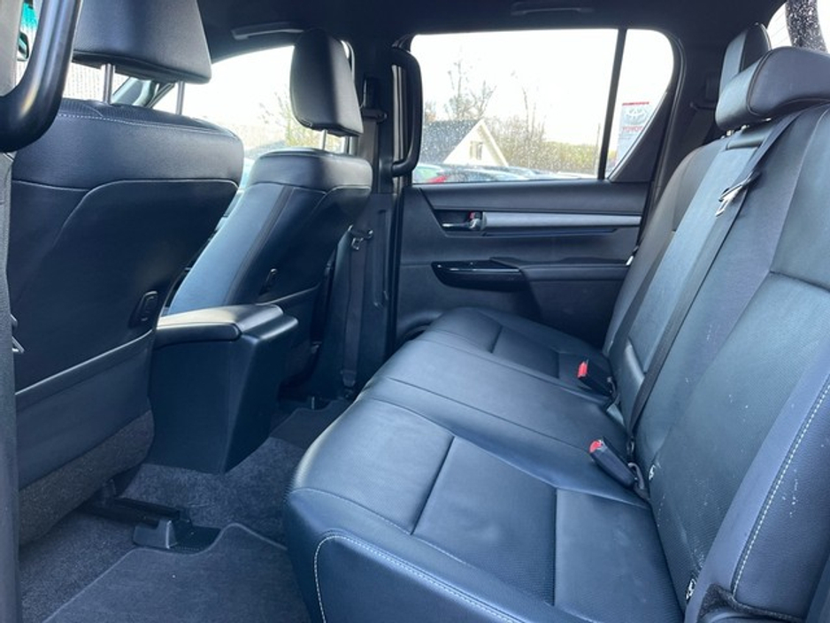 2024 Toyota Hilux 2.8 Invincible Auto (INC.VAT) €54,000