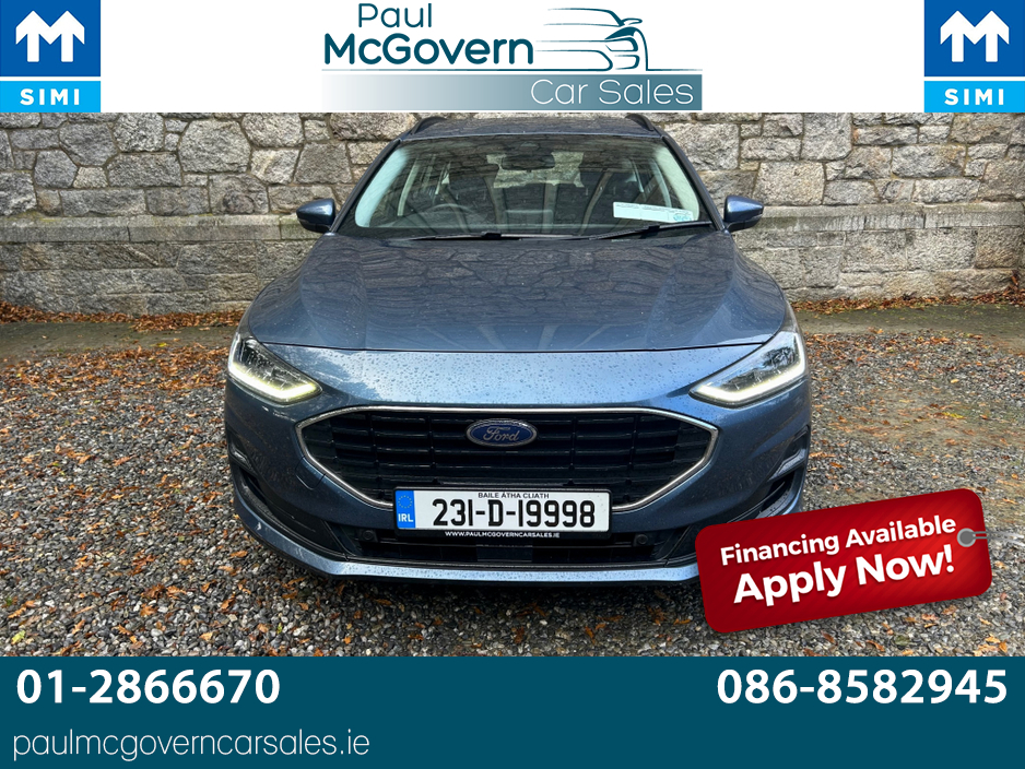 2023 Ford Focus - image 2