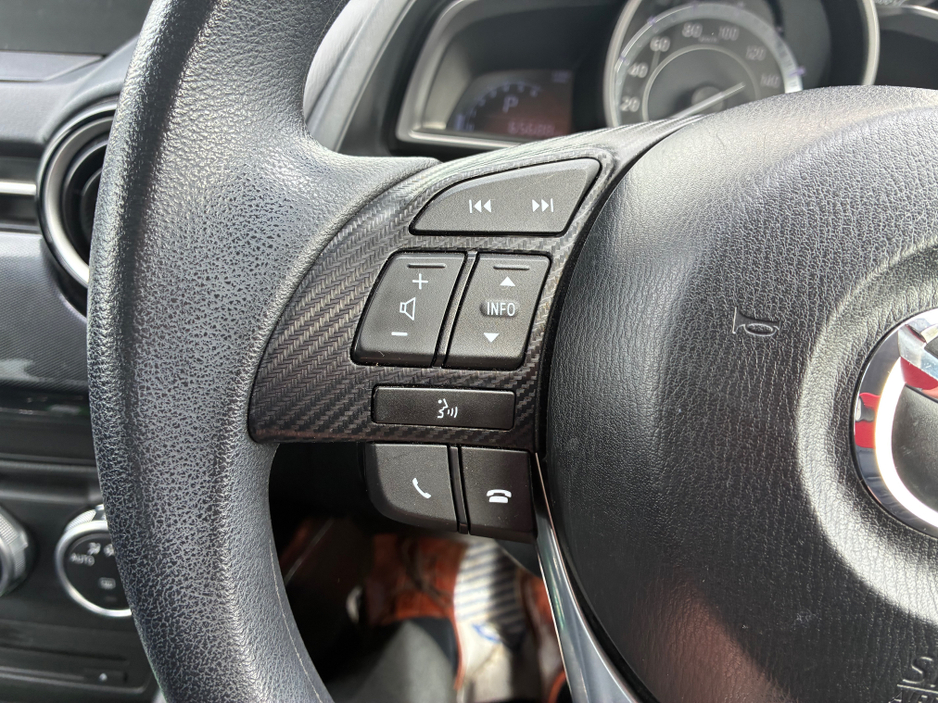 2016 Mazda Demio - image 17