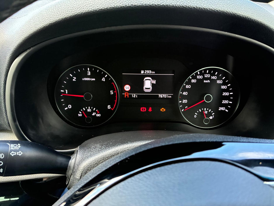 2019 Kia Sportage - image 5