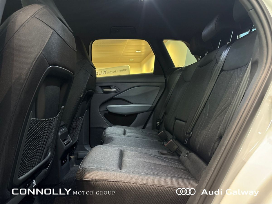 2026 Audi Q3 * HUGE SPEC *1.5 TFSI S LINE 150 HP A/T €68,750