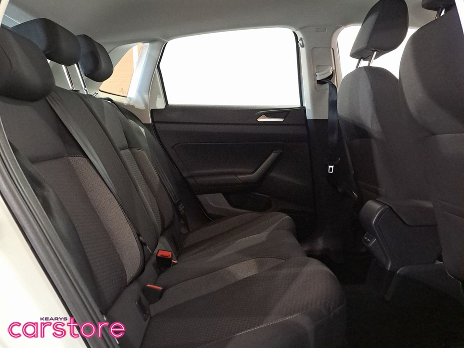 2022 Volkswagen Polo - image 13