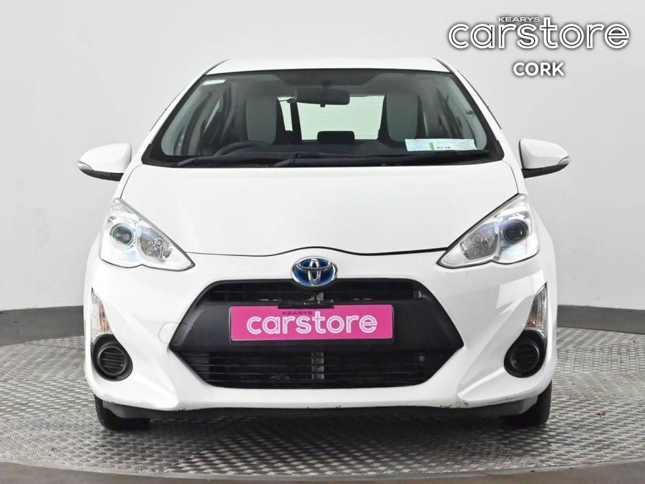 2016 Toyota Aqua - image 8