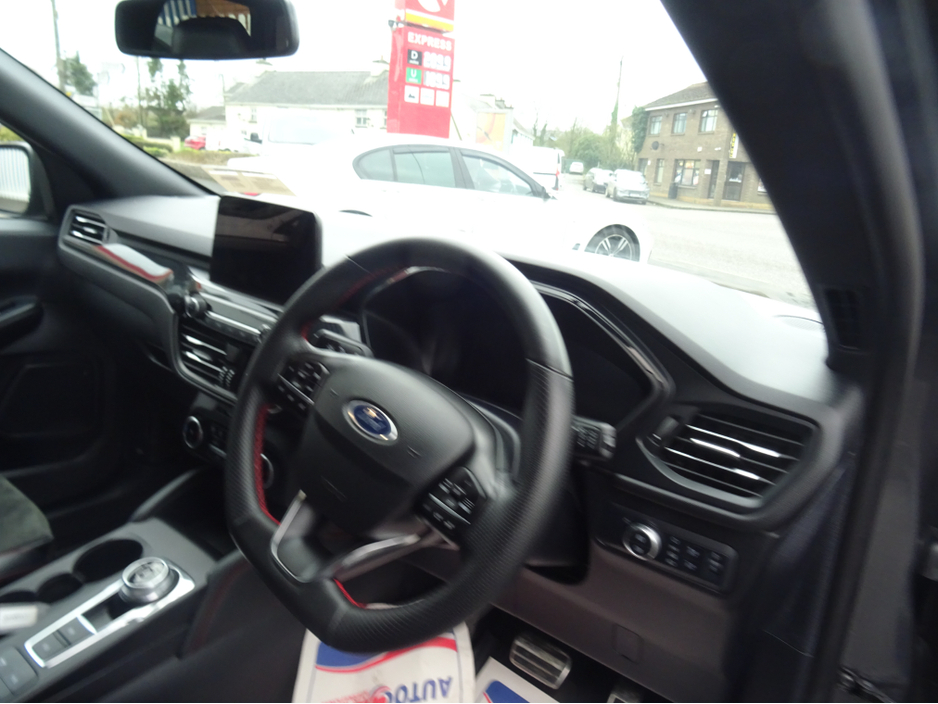 2023 Ford Kuga - image 20