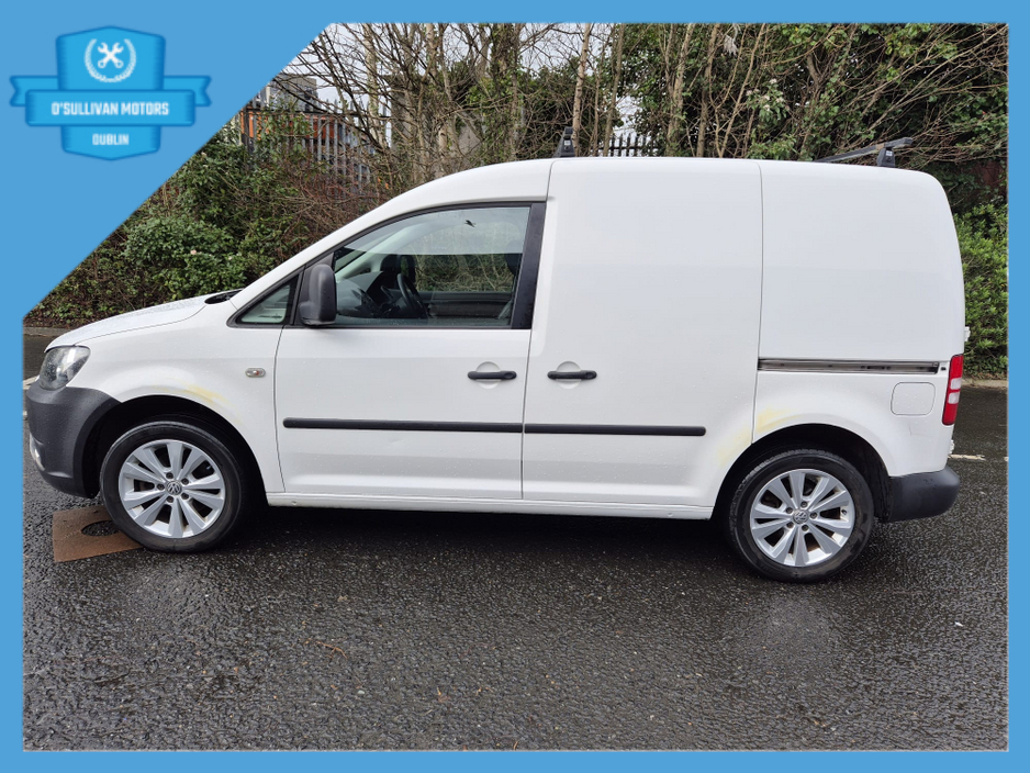 2011 Volkswagen Caddy - image 5