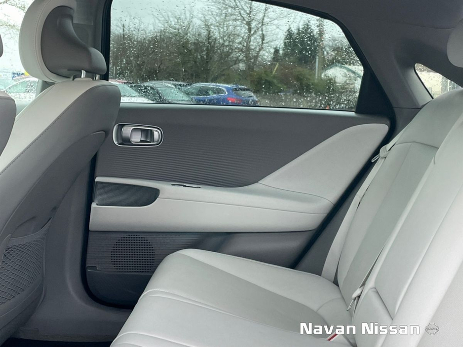 2023 Hyundai Ioniq 6 Elegance 77 kW €31,495