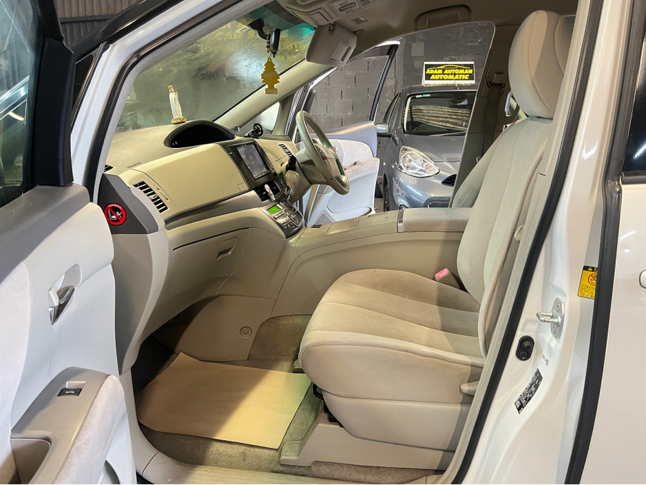 2011 Toyota Estima 2.4 AHR20 HYBRID 7SEATS 5DR AUTO AHR20W €10,500