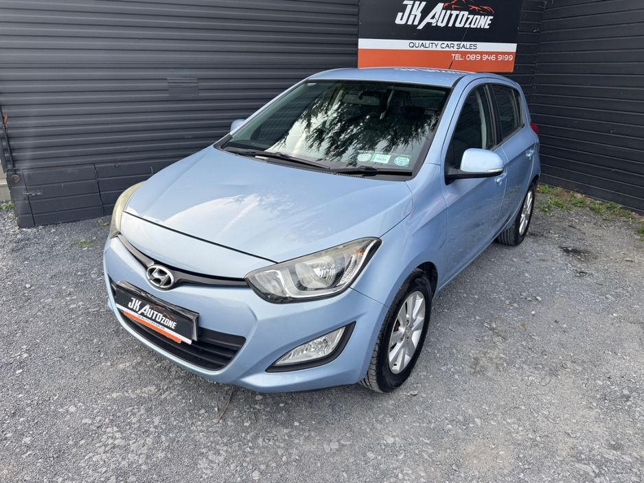 2012 Hyundai i20 - image 3