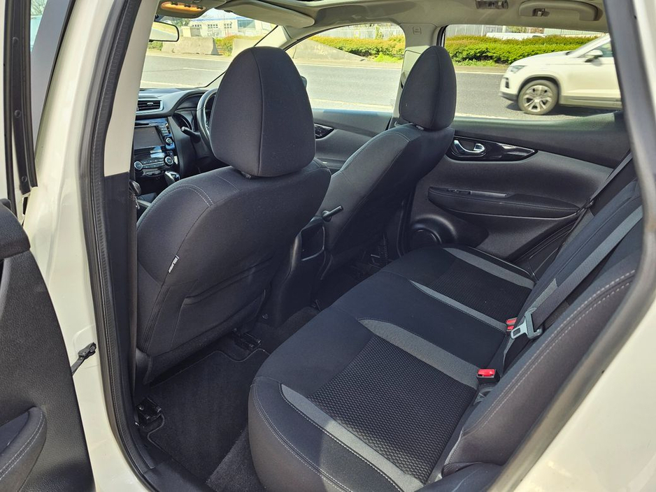 2018 Nissan Qashqai - image 28