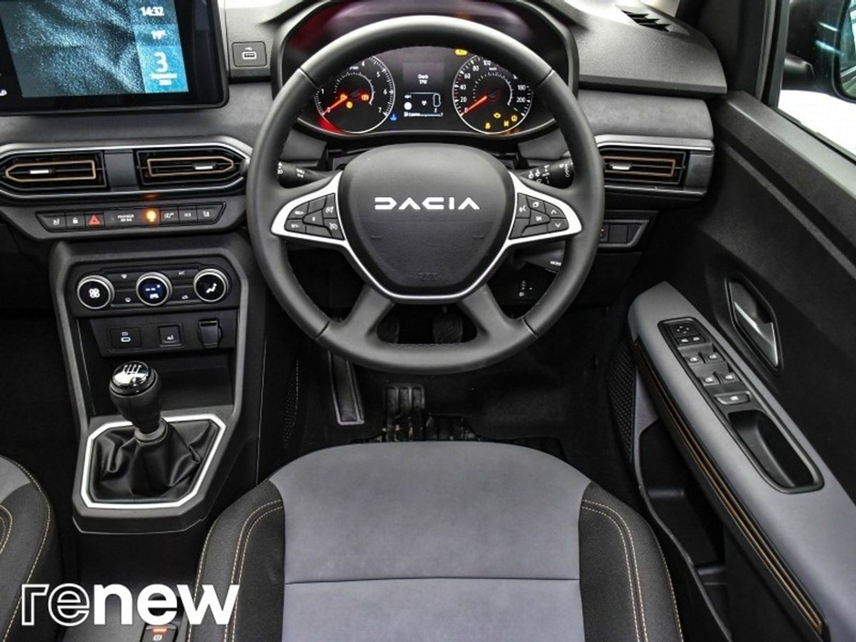 2025 Dacia Sandero Stepway STEPWAY Essential TCe 90 GSR2 €21,390