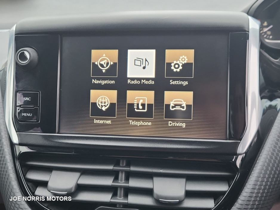 2016 Peugeot 2008 - image 18