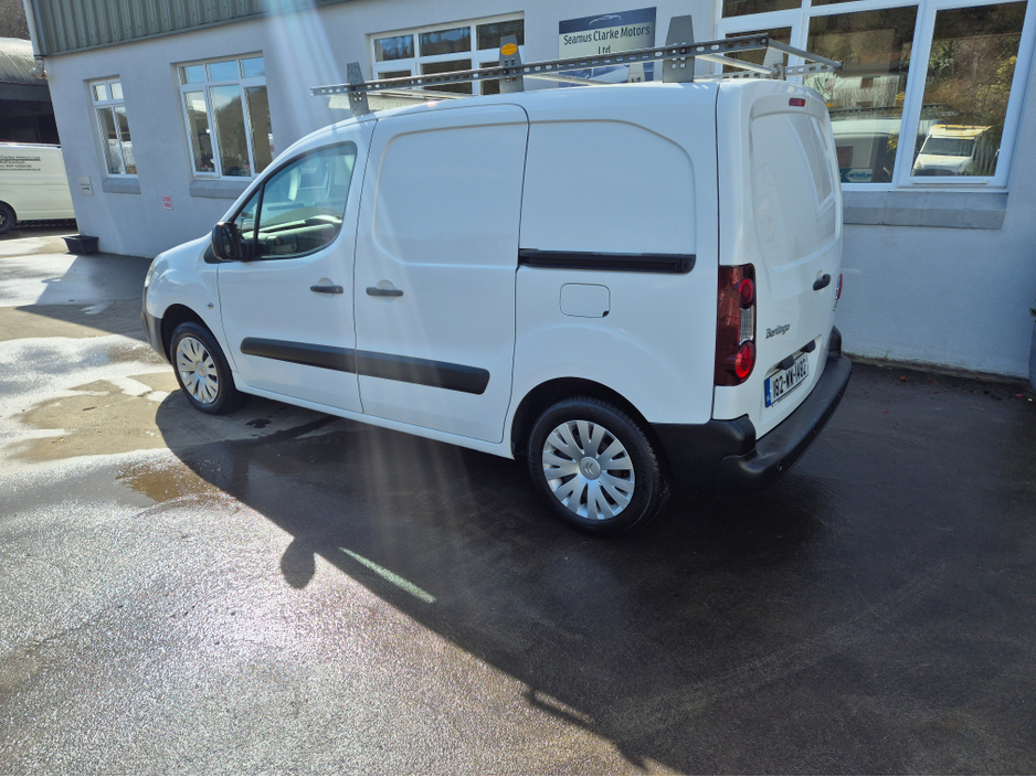 2018 Citroen Berlingo - image 2