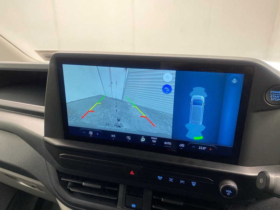 2025 Ford Transit Custom - image 16