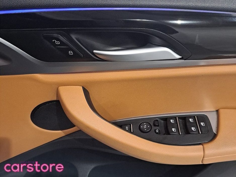 2023 BMW X3 - image 16