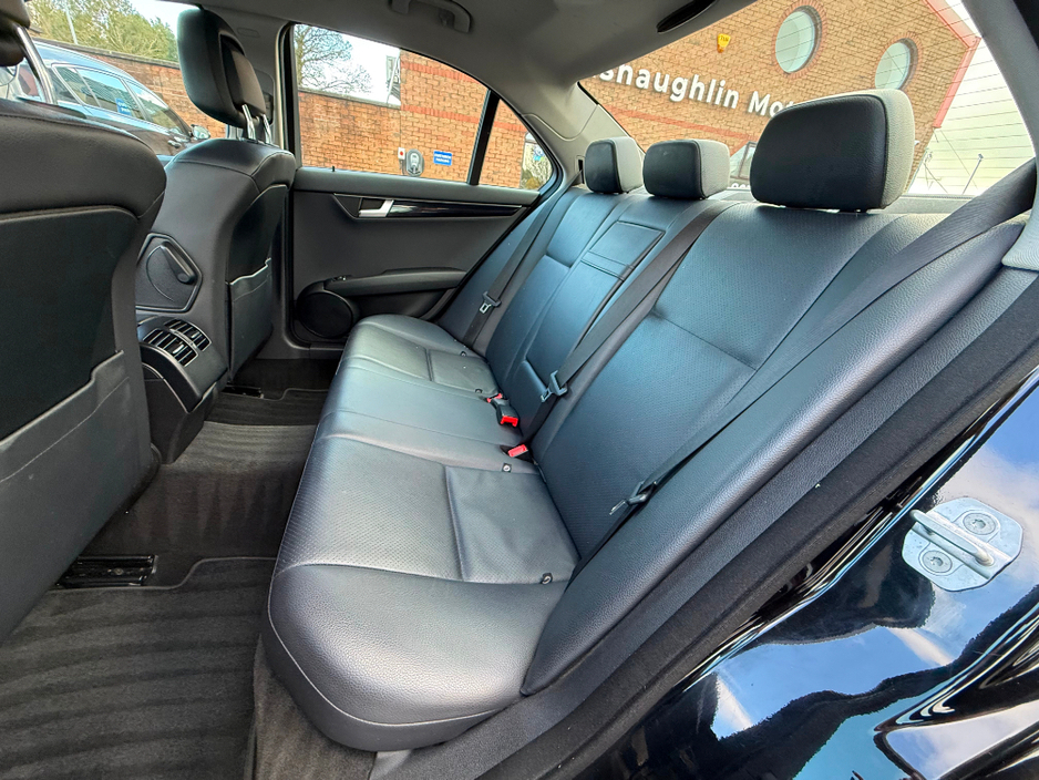 2014 Mercedes-Benz C Class - image 16