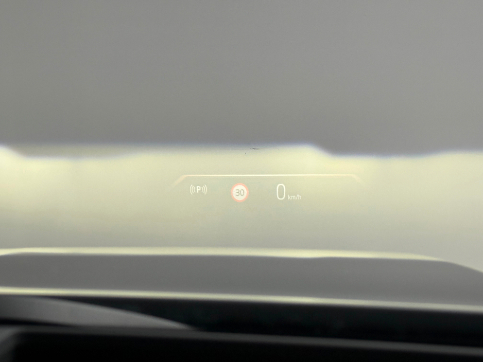 2025 BMW 5 Series - image 21