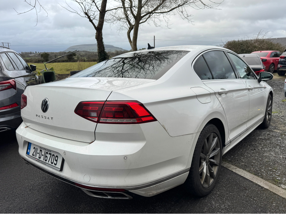 2021 Volkswagen Passat R-LINE 2.0 TDI MANUAL 6SPEED FWD 150 4DR €23,950