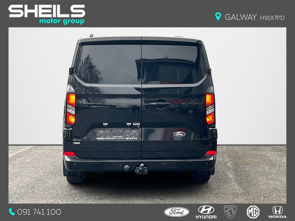 2026 Ford Transit Custom - image 13